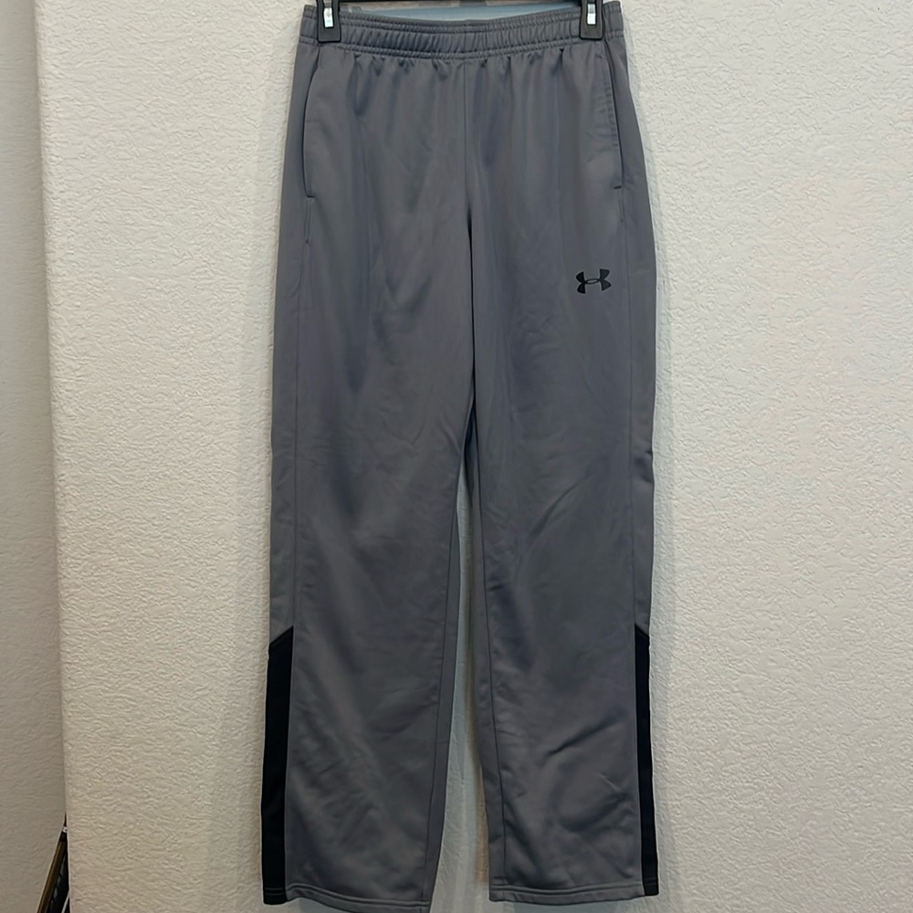Boys under Armour size XL